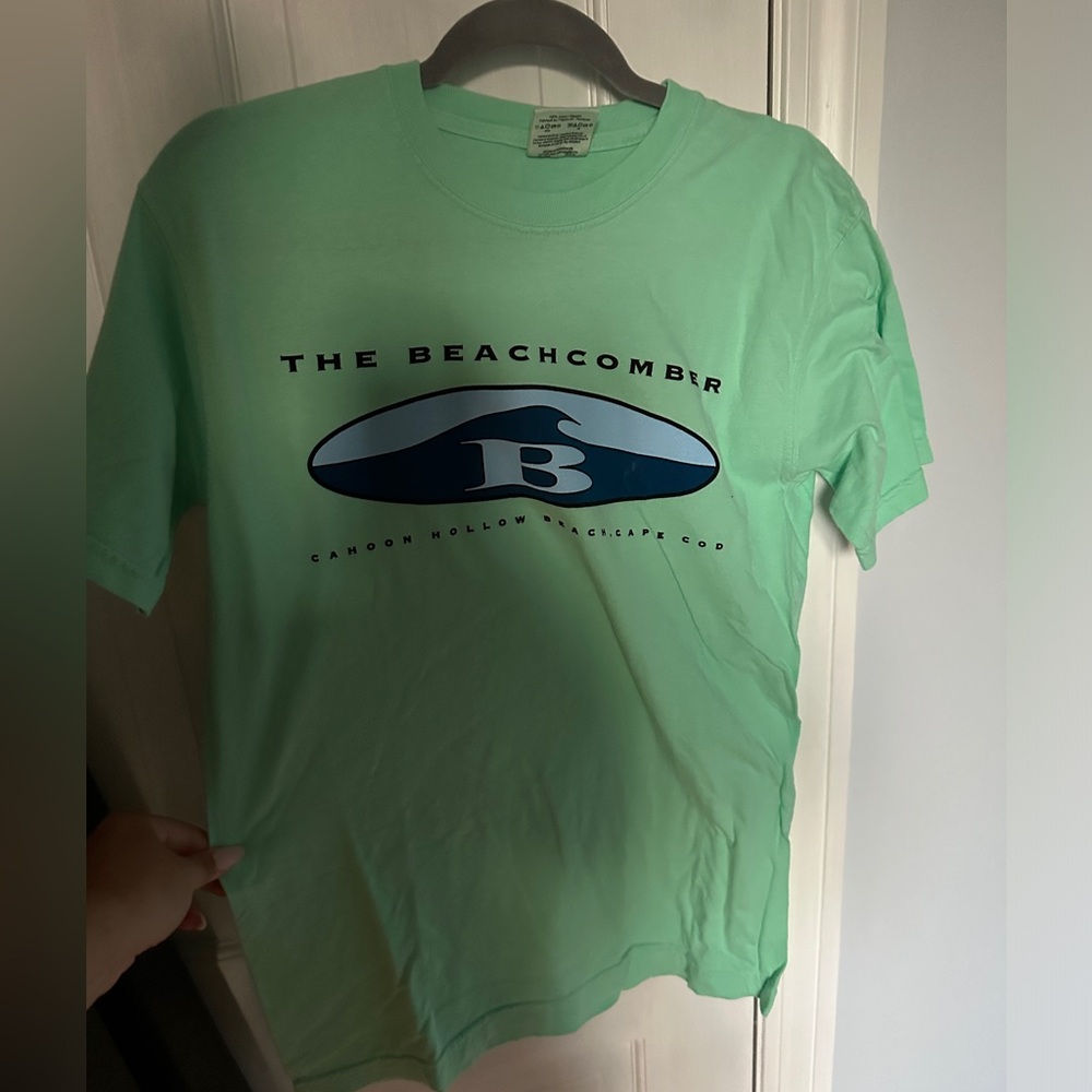 minty beach comber tshirt
